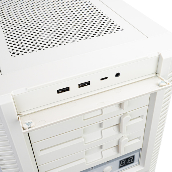 SilverStone SST-FLP02 boîtier midi tower
